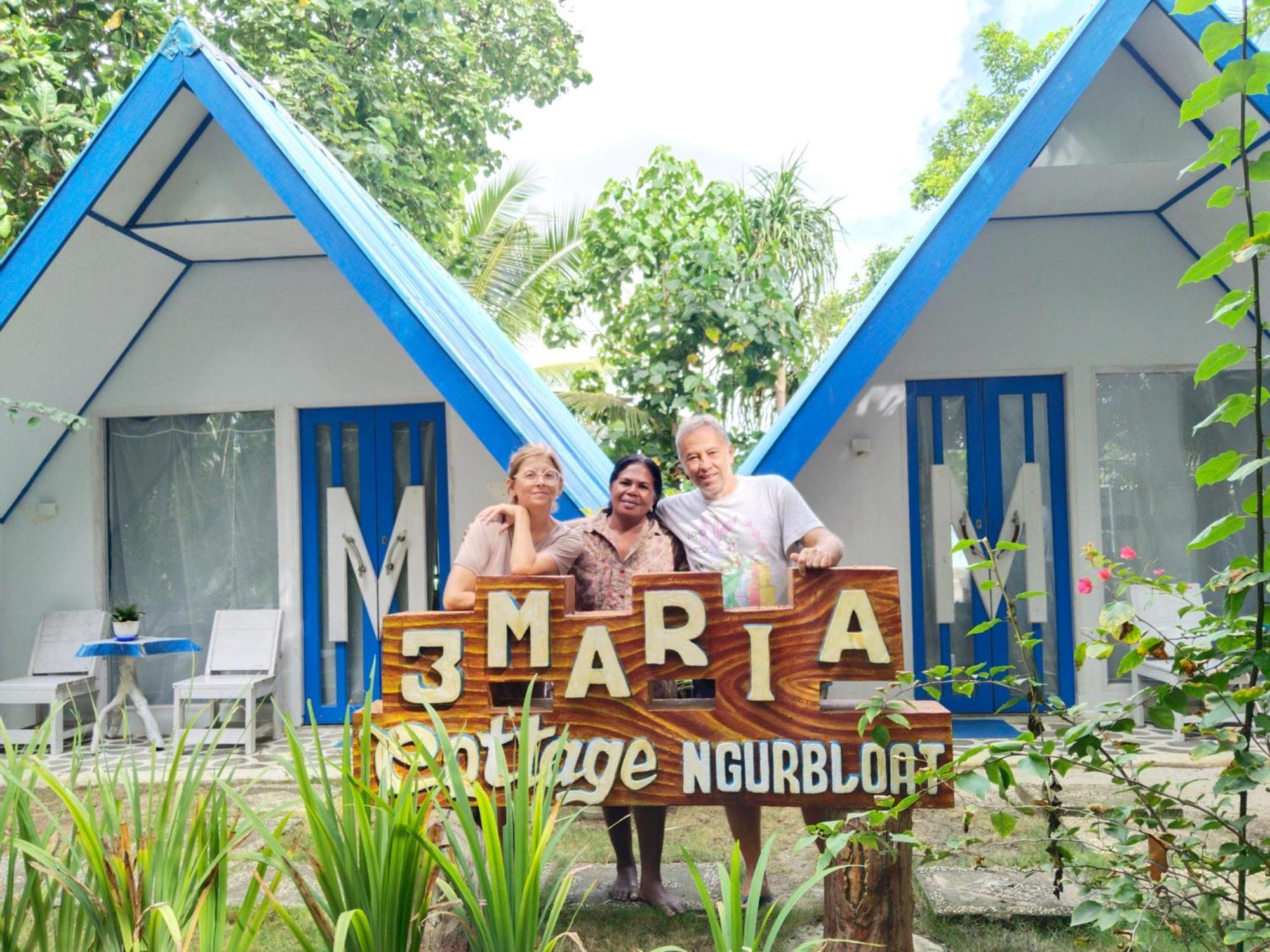 Tria Maria Cottage Ngurbloat Room photo