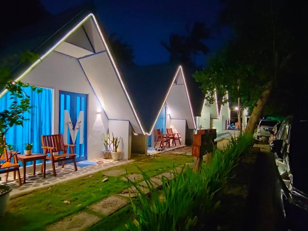 Tria Maria Cottage Ngurbloat Exterior photo