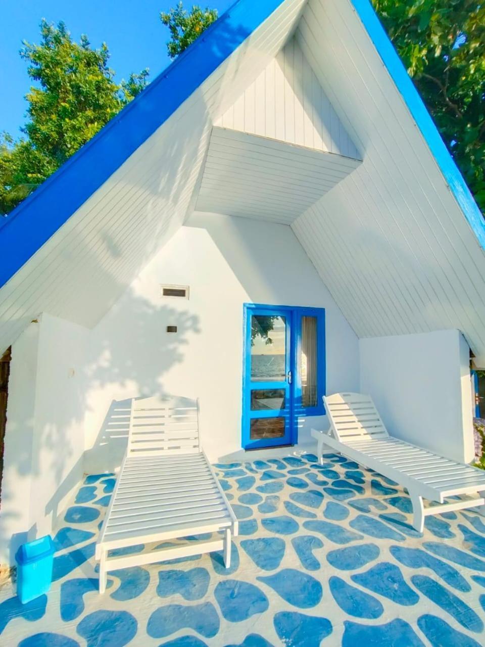 Tria Maria Cottage Ngurbloat Exterior photo